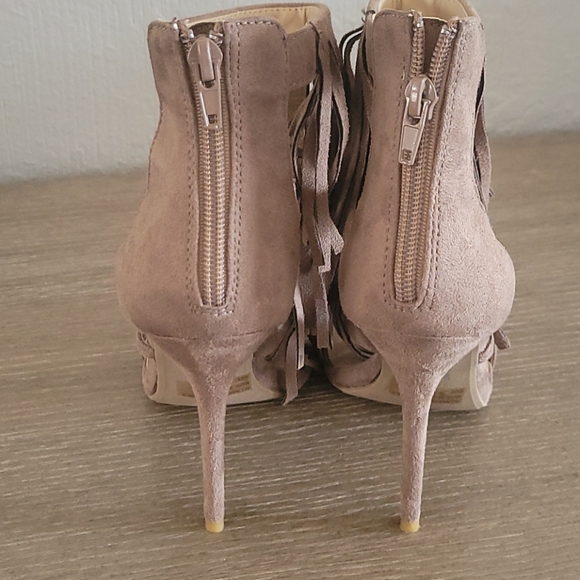 New Brown heels size 8 - Picture 3 of 4